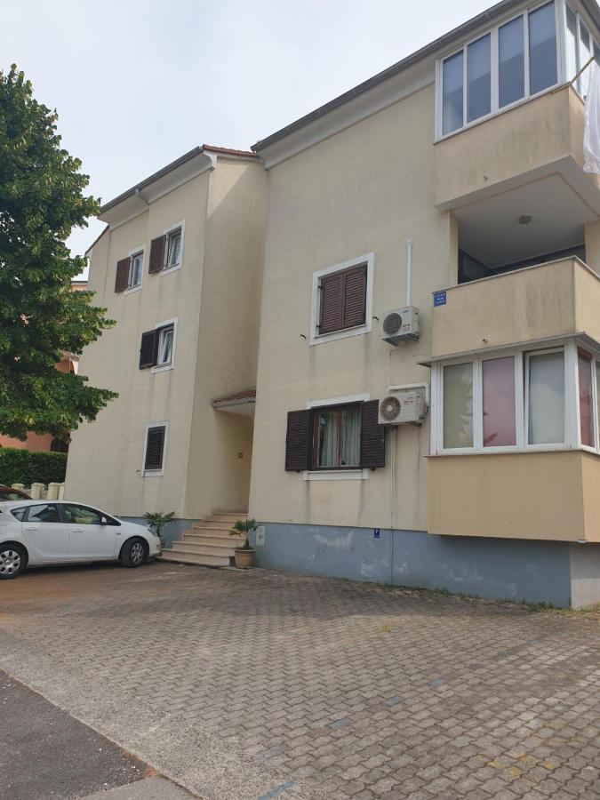 Lara Apartma