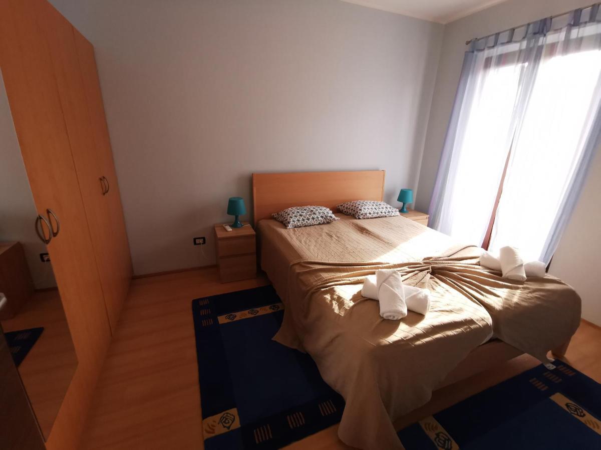 Apartma Lara